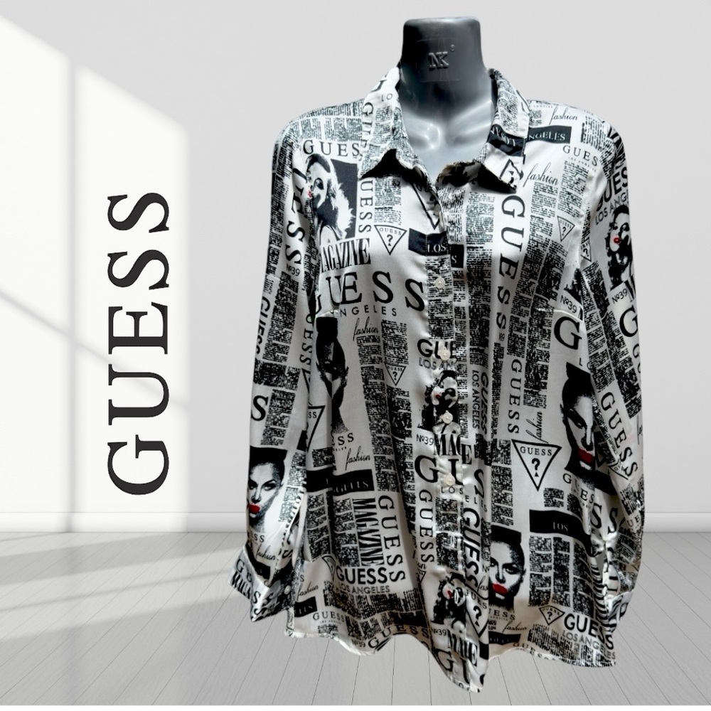 Guess Black and White Graphic Blouse size: Small